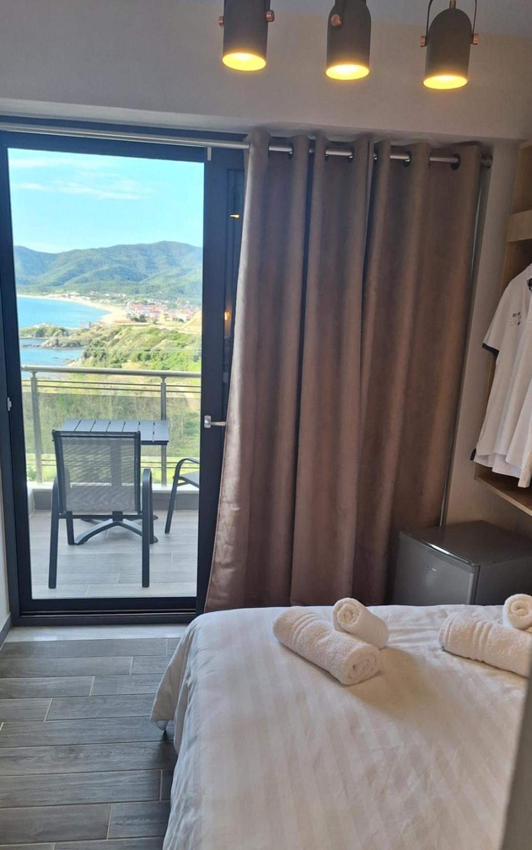 Sarti Thea Hotell Rum bild