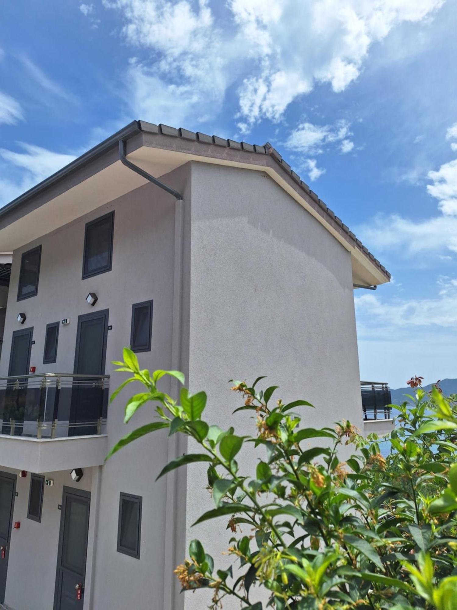 Sarti Thea Hotell Exteriör bild